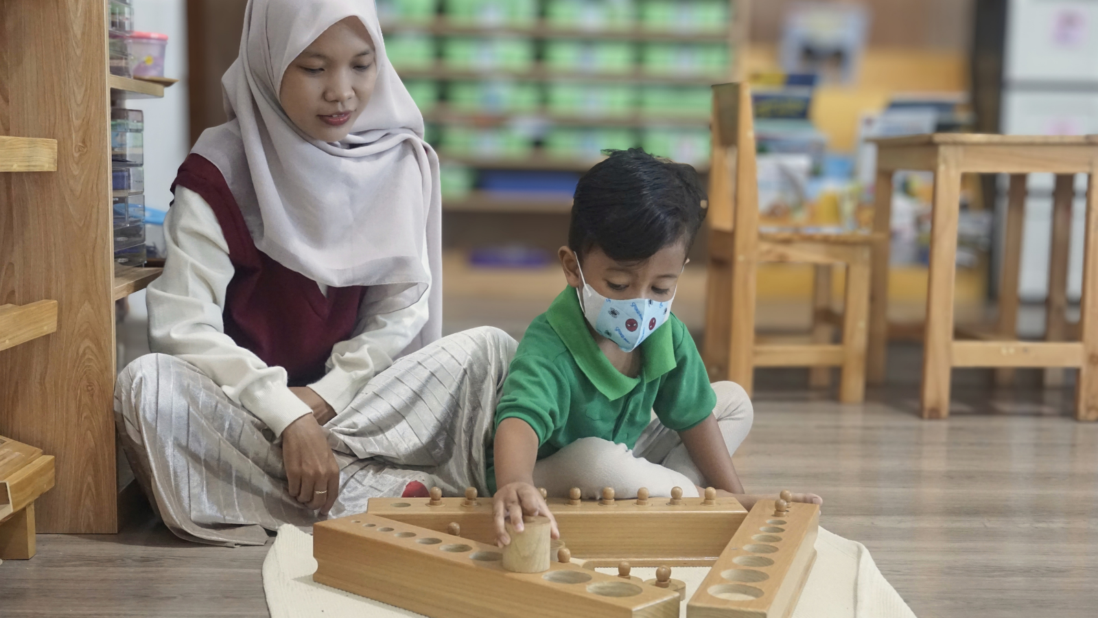 Observasi kelas sebagai bagian kegiatan pengembangan profesional guru Montessori Islam di Rona Montessori
