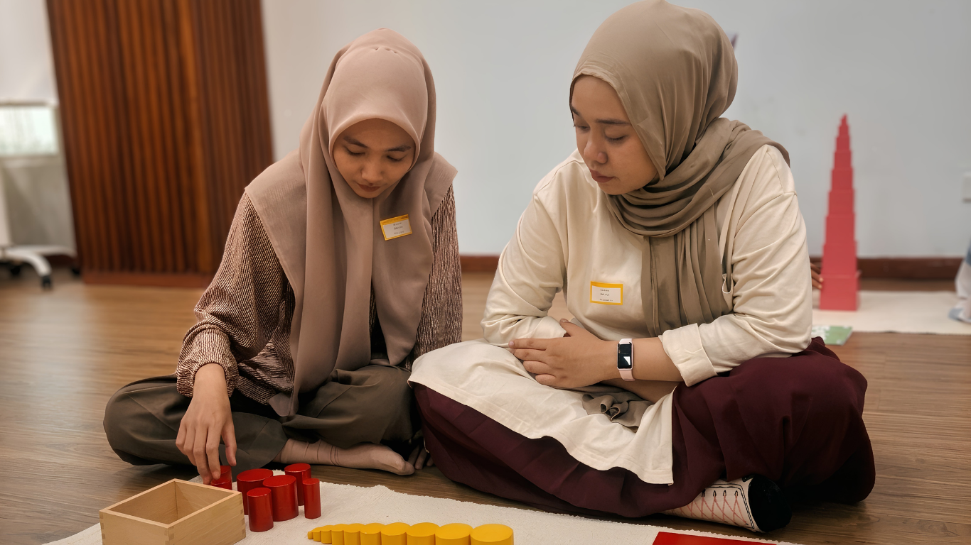 peran guru montessori sebagai child guide